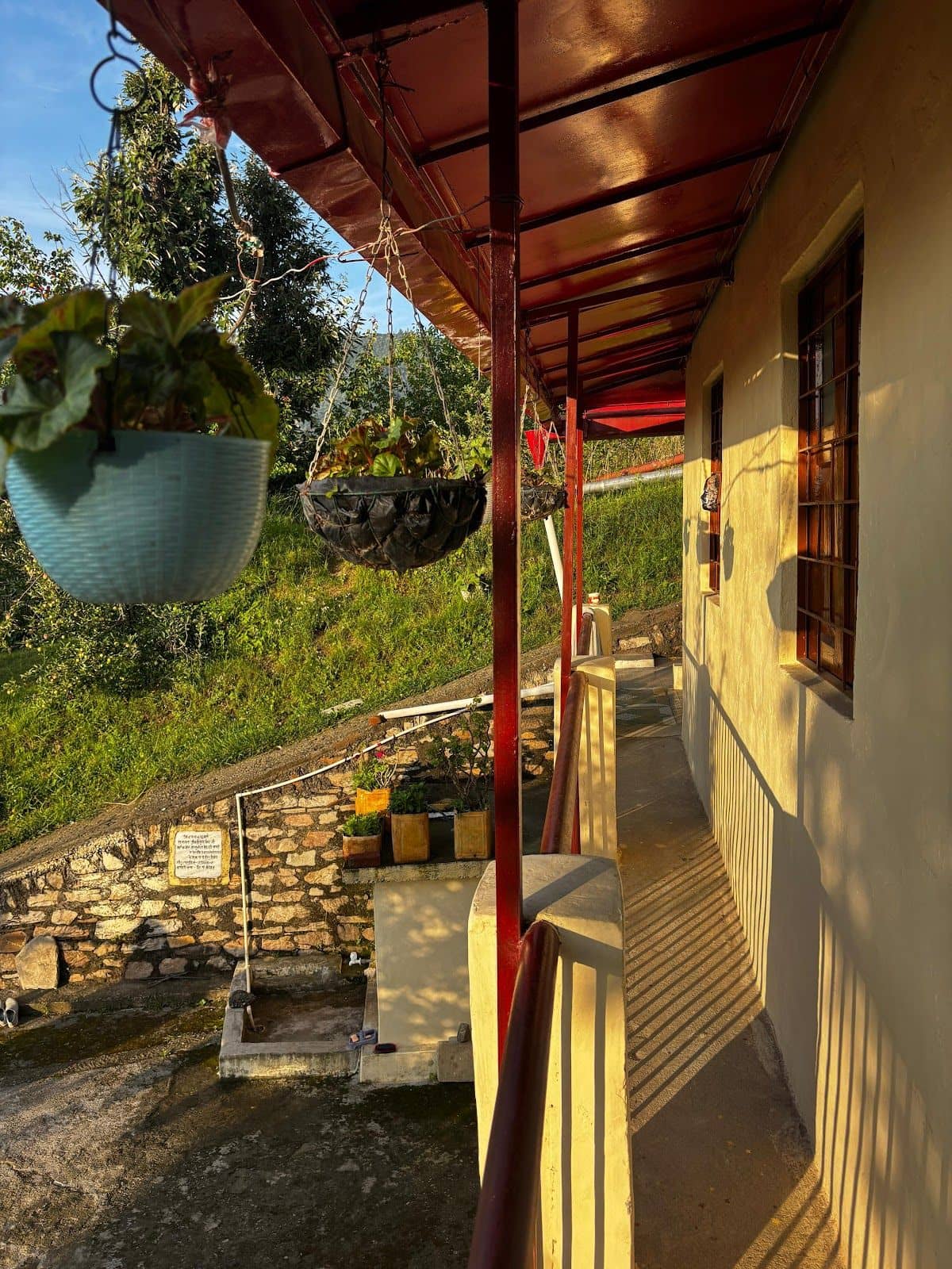 Homestay w/ Home Meals & WFH, Uttarakhand - Mukteshwar, Uttarakhand