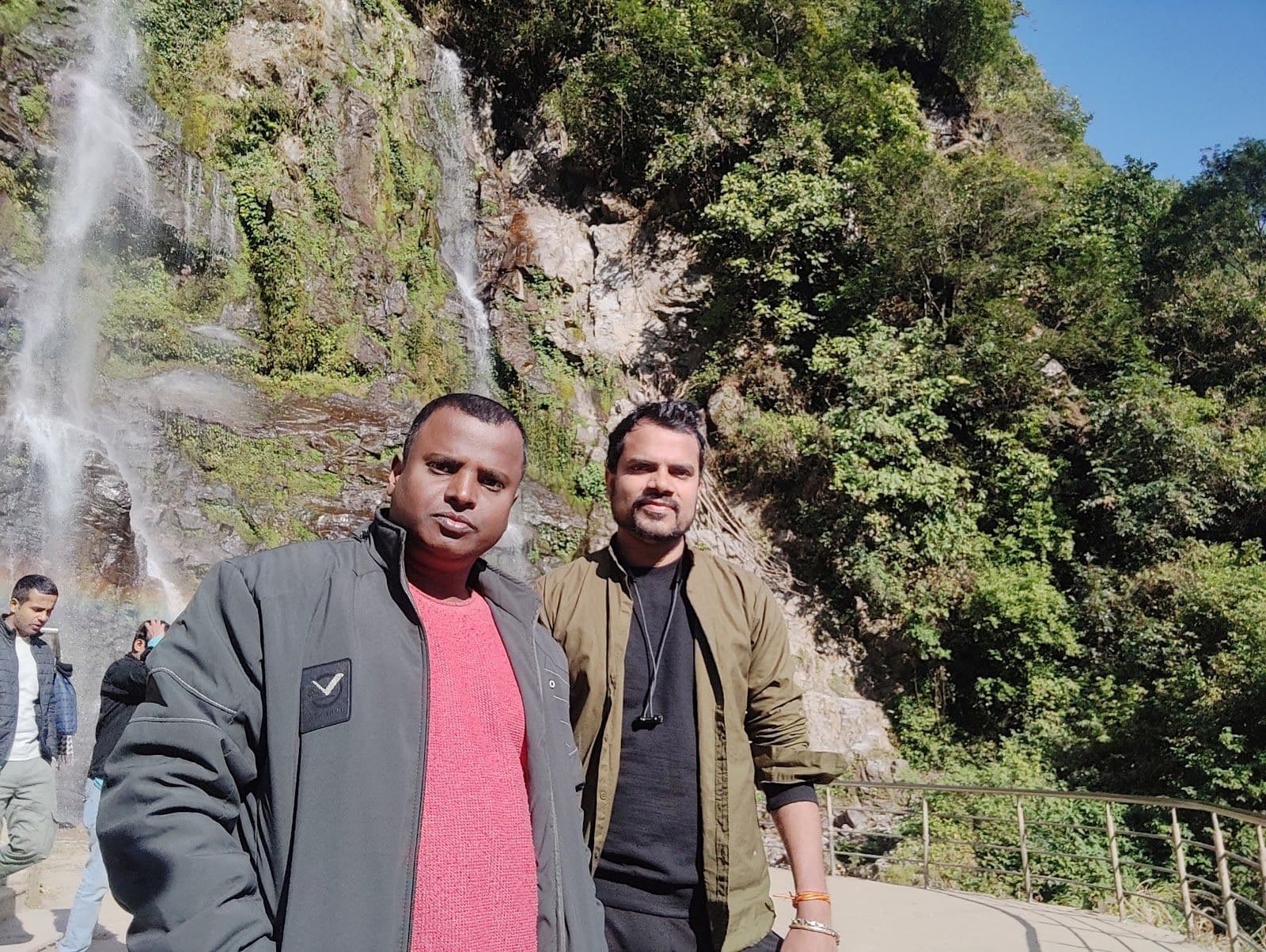 4BR Chalet in the woods near Darjeeling Waterfall in Sonada 8