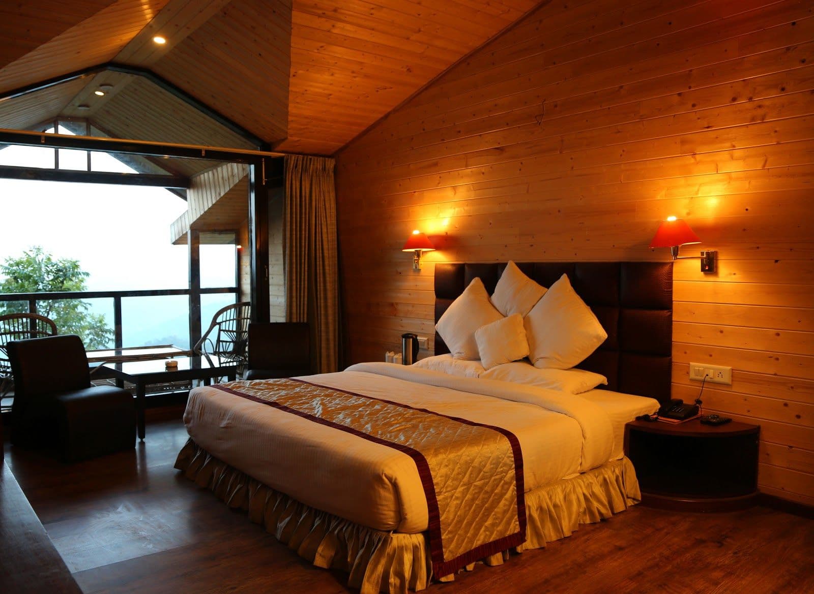 Villa w/ Valley Views, Pool & , HP in Himachal Pradesh 2