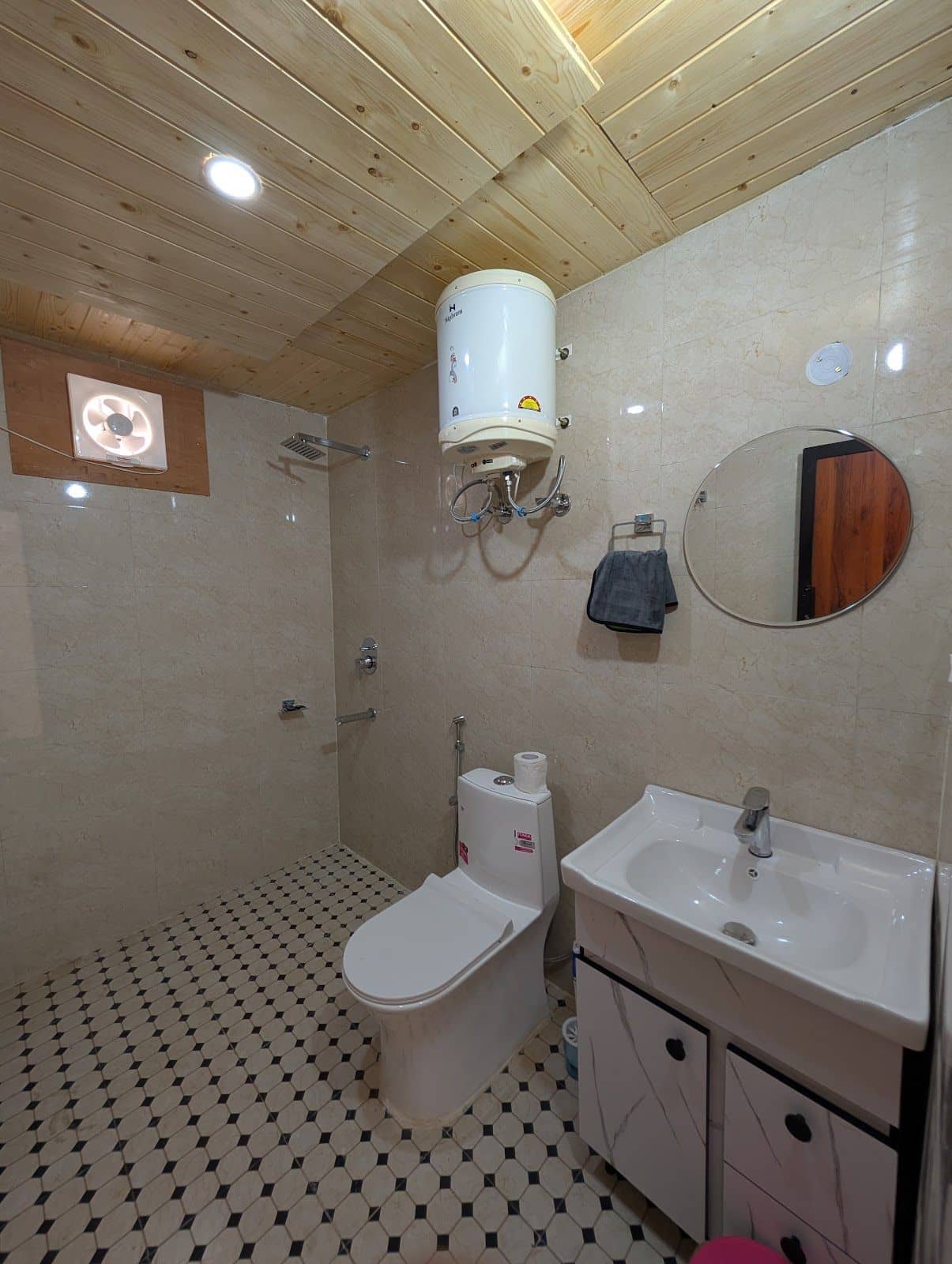 Hillview Cottage w/ Paragliding Views, HP - Bir, HP photo 4