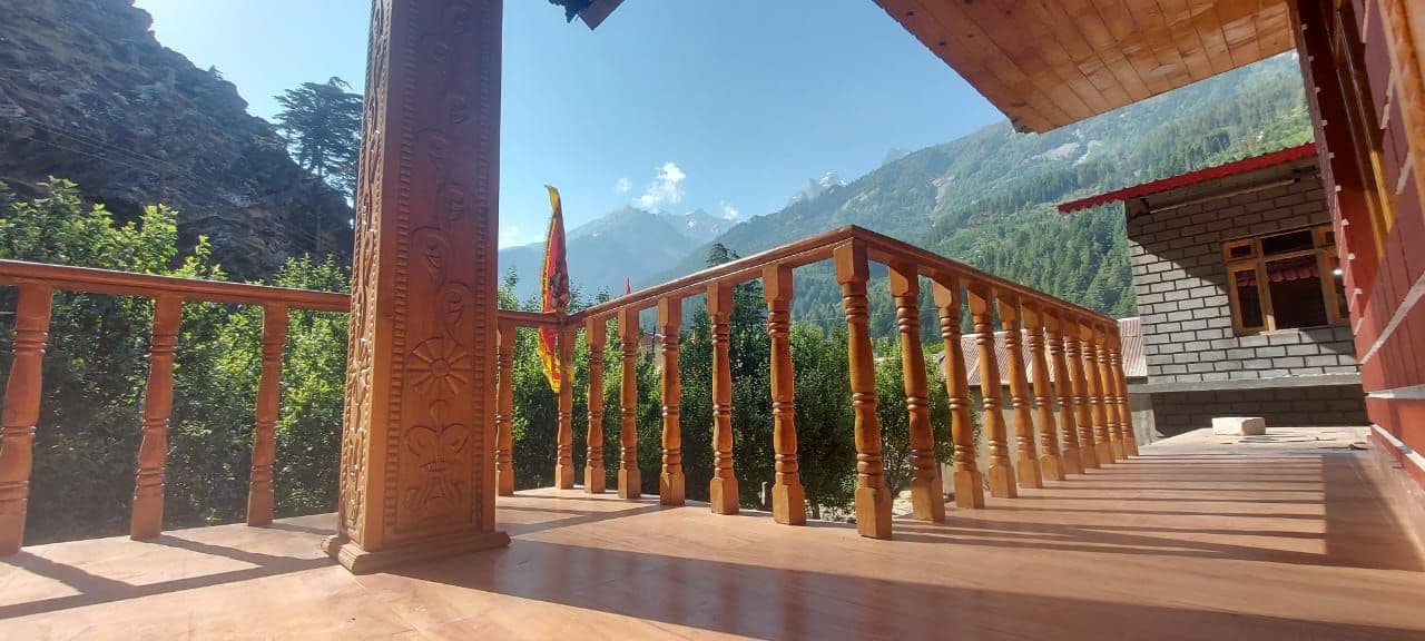 Mountain View Homestay w/ Hot Water, UK in Uttarakhand 8