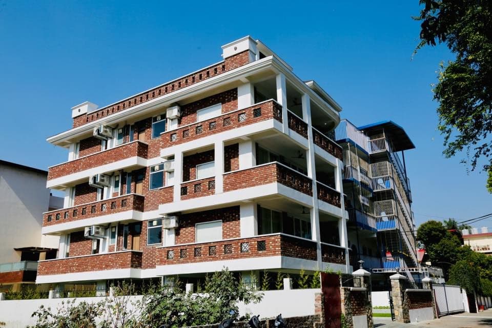 City Homestay w/ Home Meals & Great Staff in Dehradun, Uttarakhand 1