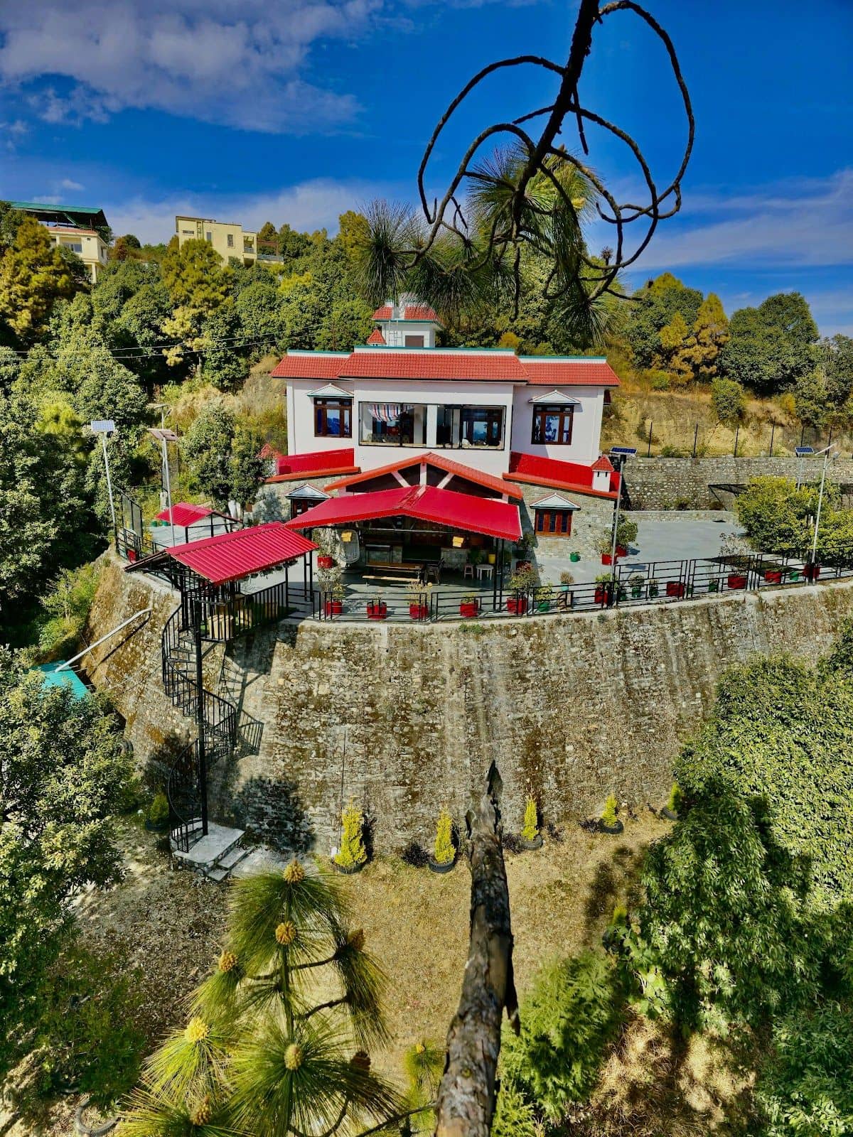 Forest Homestay w/ Home Meals & Bonfire - Manila, Uttarakhand photo 5