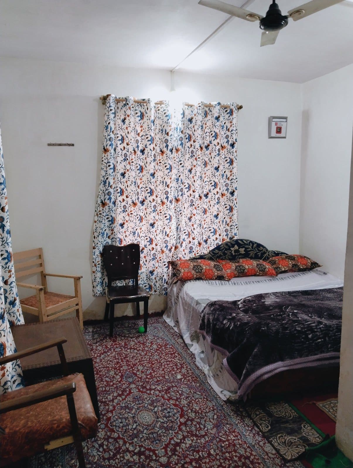 Warm Homestay w/ Delicious Meals, Jammu & Kashmir in Srinagar, Jammu & Kashmir 2