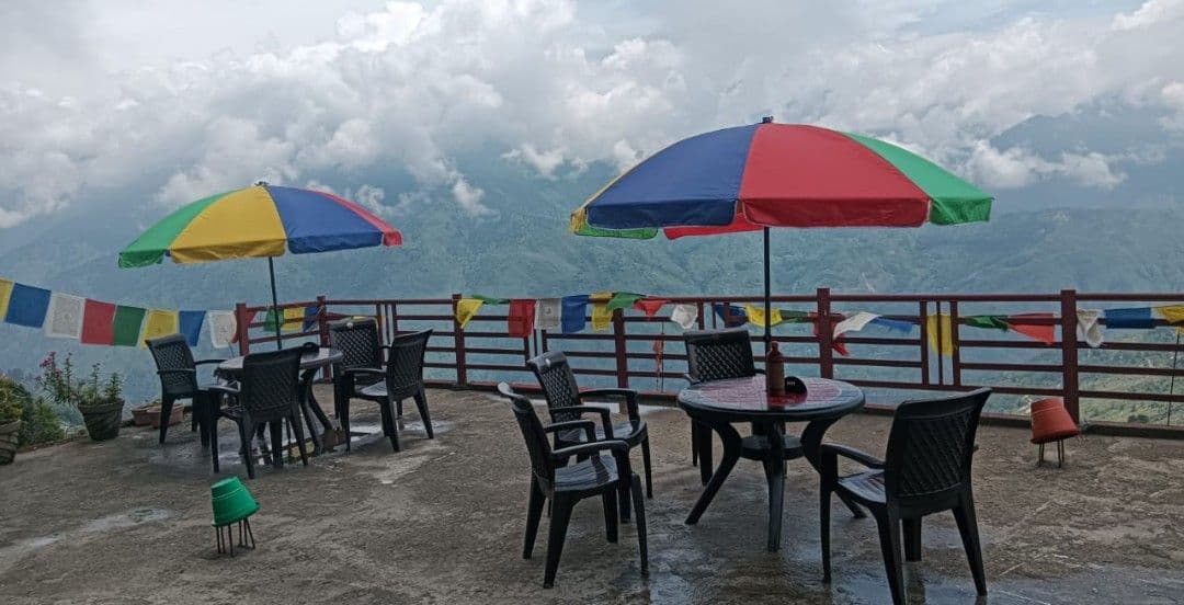 Panchachuli View Homestay w/ Home Meals in Munsyari, Uttarakhand 1