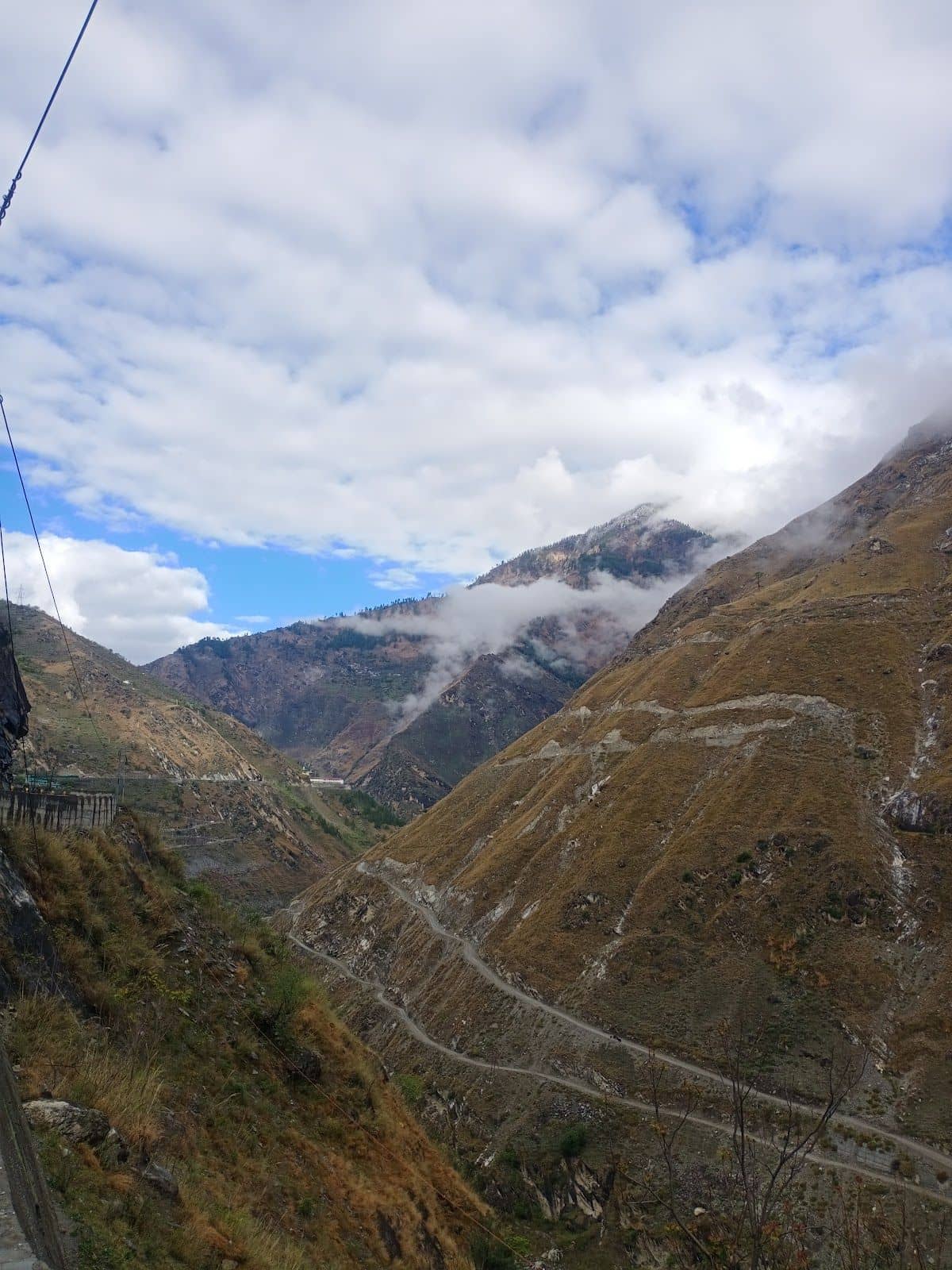 Peak View Homestay w/ Parking, HP - Saki Charang, HP photo 5