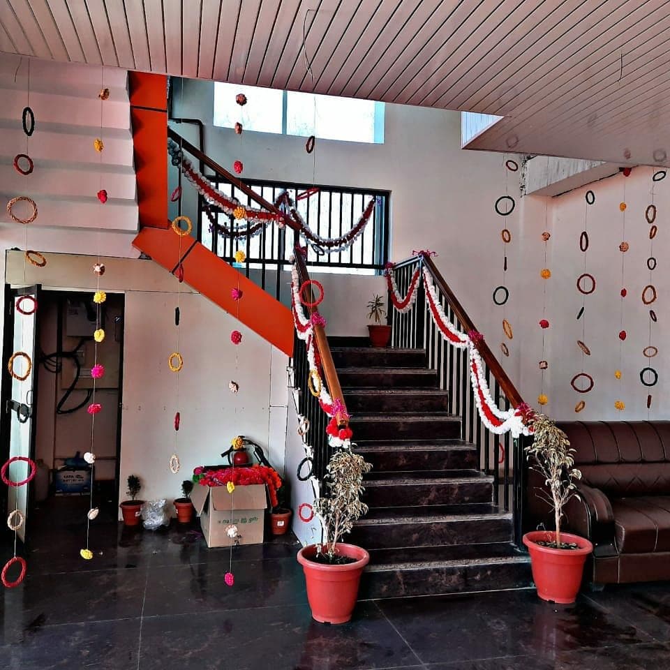 Highway Homestay w/ Home Meals & Clean Rooms, HP in Sundar Nagar, HP 8