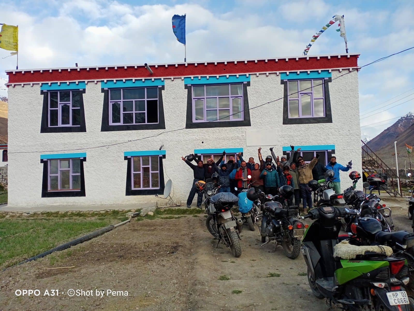 Mountain Homestay w/ Home Meals & Views, HP - Dhar Dindi, HP