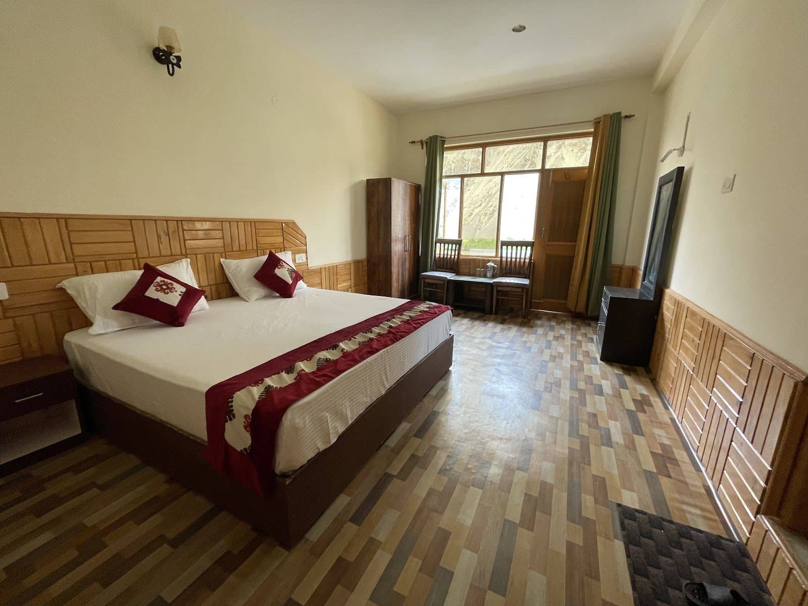 Homestay w/ Home Meals & Views, HP - Tabo, HP photo 3