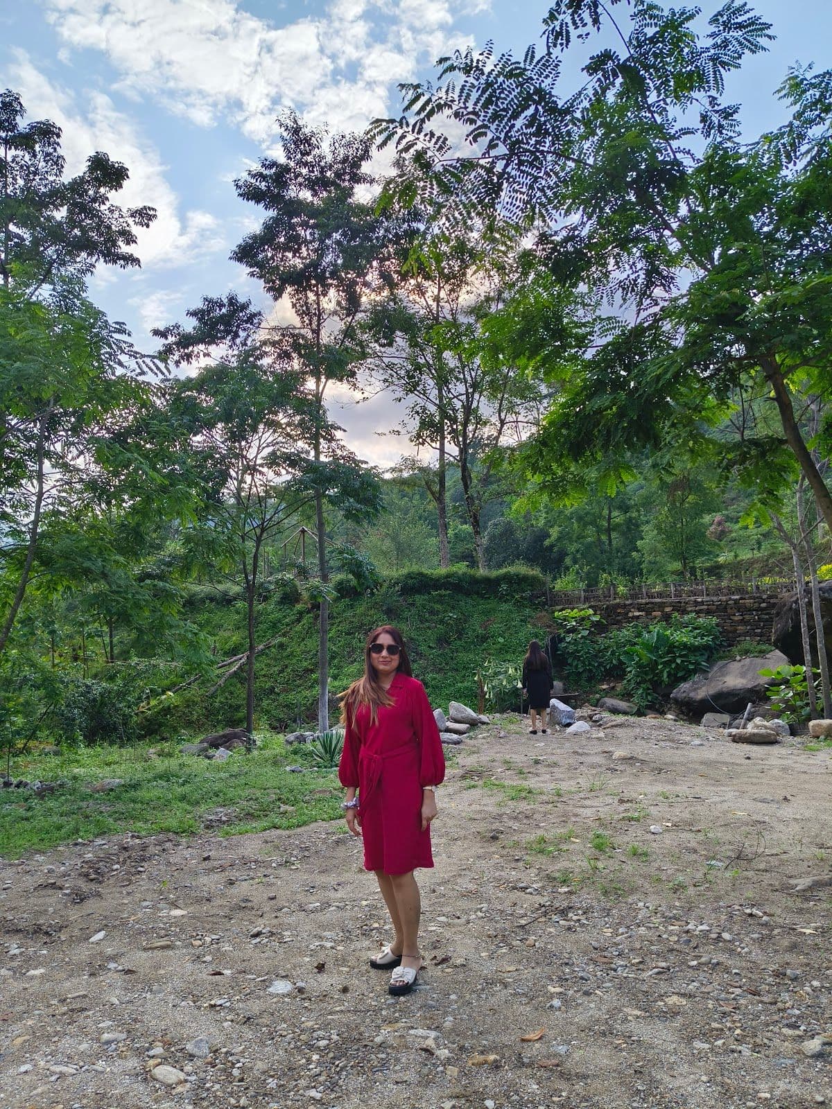 5BR Resort By Riverside In Tea Estate w/ yummeals in Kalej, Bengal 8