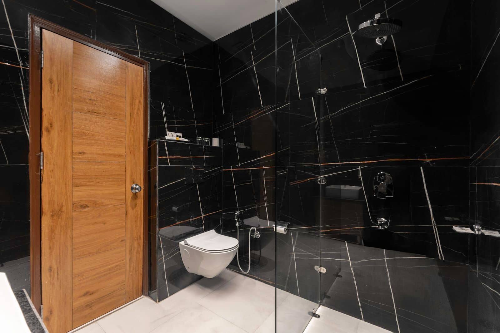 Spacious Hotel w/ Hill Views & Pool, HP - Pandoh, HP photo 4