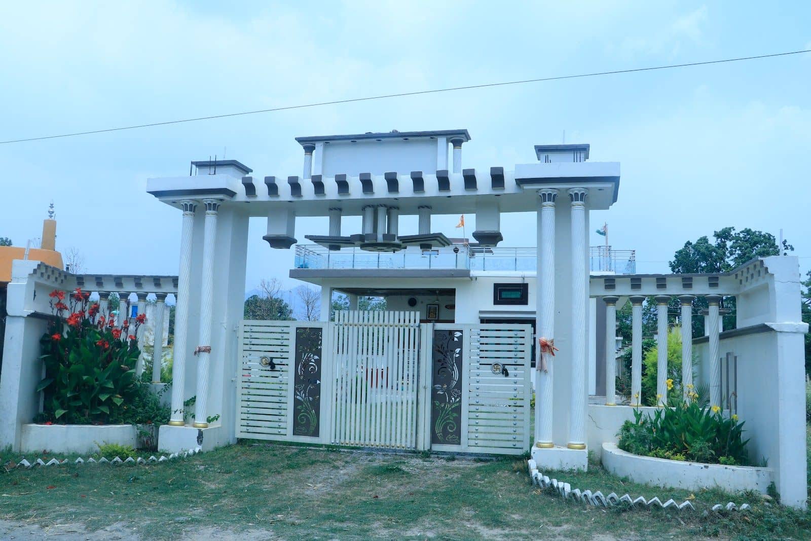 Clean Homestay w/ Home Meals & Lawn, Uttarakhand - Uttarakhand