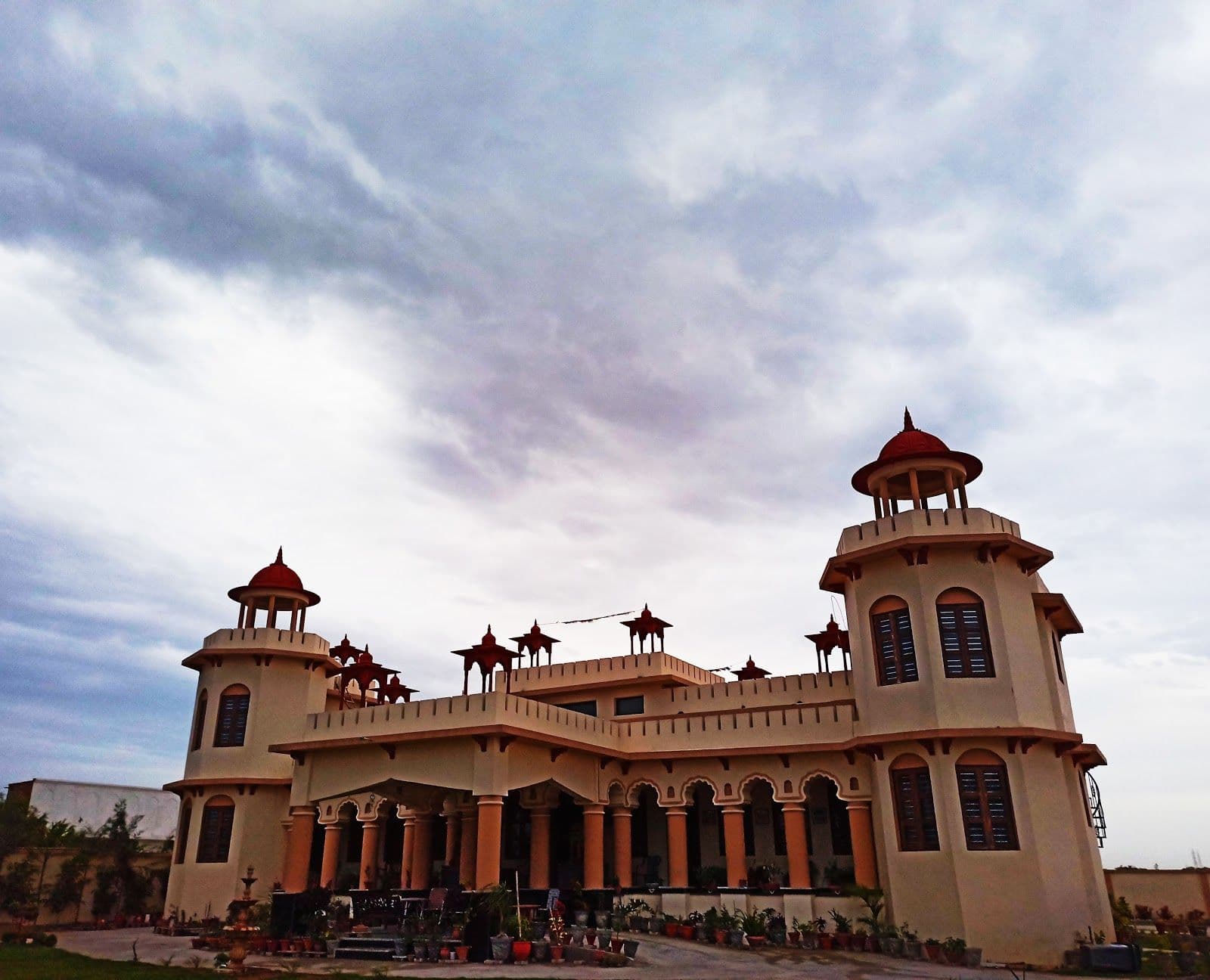 Heritage Homestay w/ Home Meals & Pets, Haryana in Shimlipur, Haryana 1