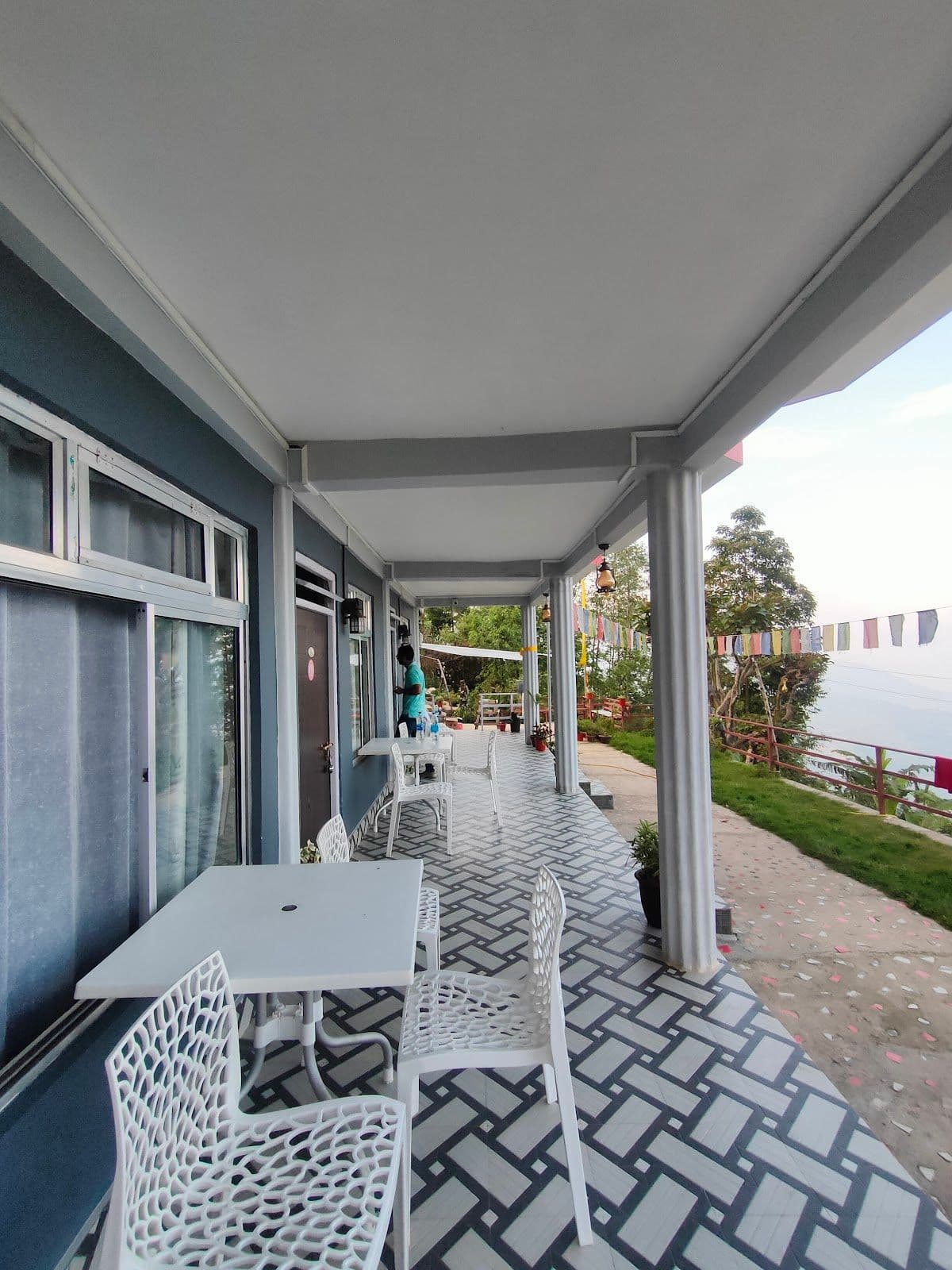 Serene Retreat Offers Perfect Escape with Sunrise in Mangpoo 8