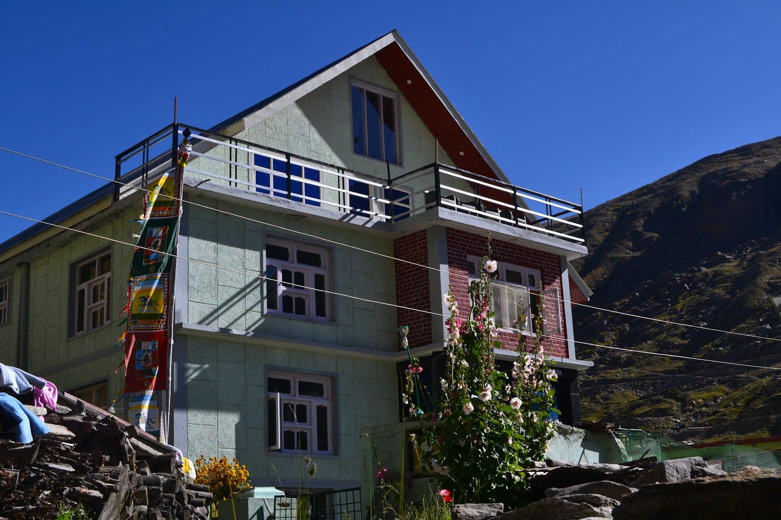 Mountain Homestay w/ Home Meals & Views, HP - Koksar, HP
