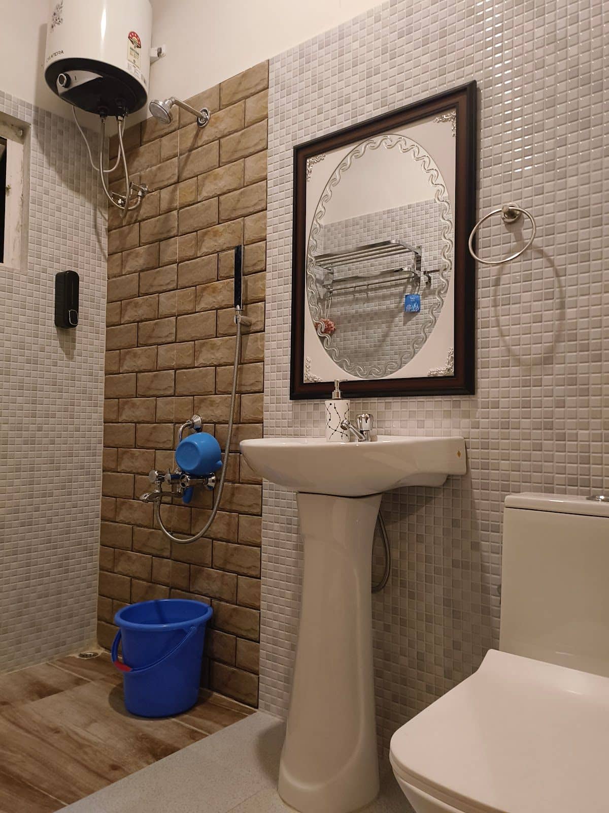 Tranquil Riverside Retreat with Mountain Views - Cherrapunjee photo 4