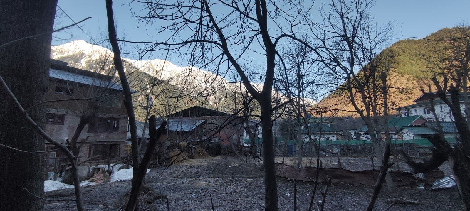 Family Homestay w/ Local History & Meals, J&K in Jammu and Kashmir, Pahalgam 8