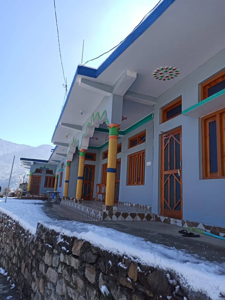 Homestay w/ Home Meals & Treks, Uttarakhand - Raithal, Uttarakhand