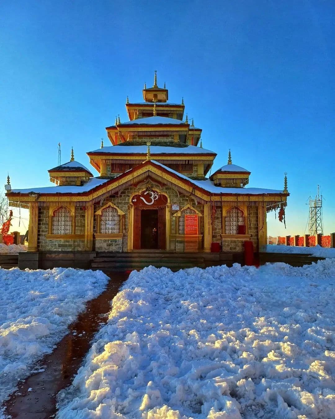 Hilltop Homestay w/ Views & Bonfire, UK in Jwarna, Uttarakhand 1