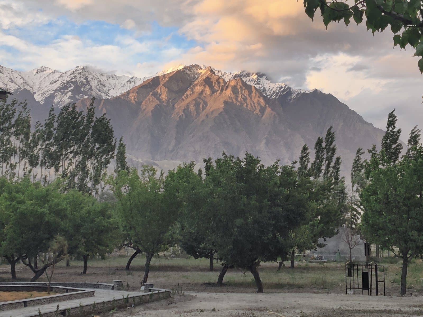 Airport Lodge w/ Home Meals & Lawns, GB - Skardu, GB photo 4