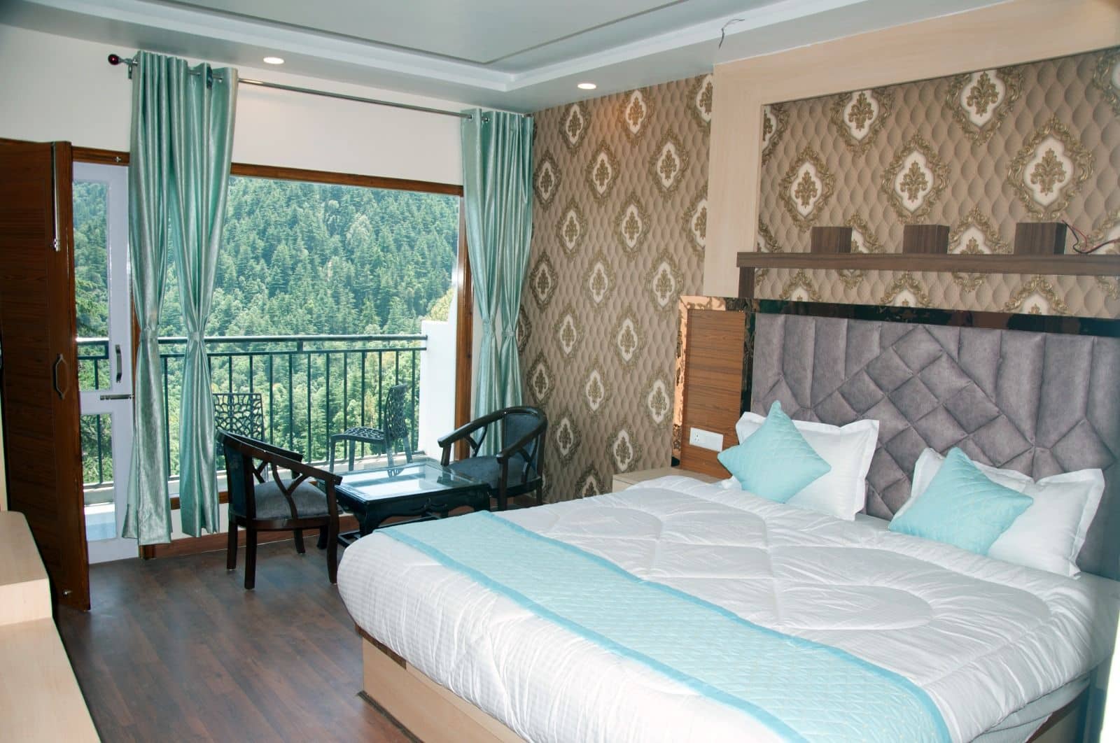 Mountain Resort w/ Sunrise Views, HP - Chail, HP photo 3