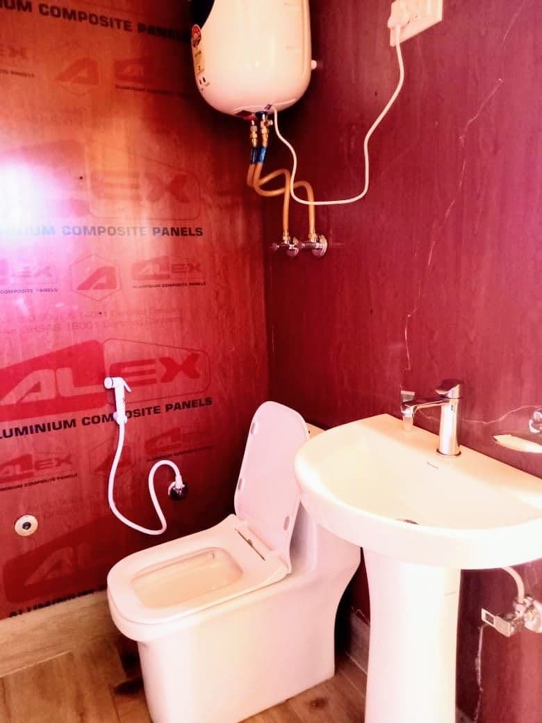 Camp & Cottages w/ Tree House & Meals, HP in Bir, HP 8