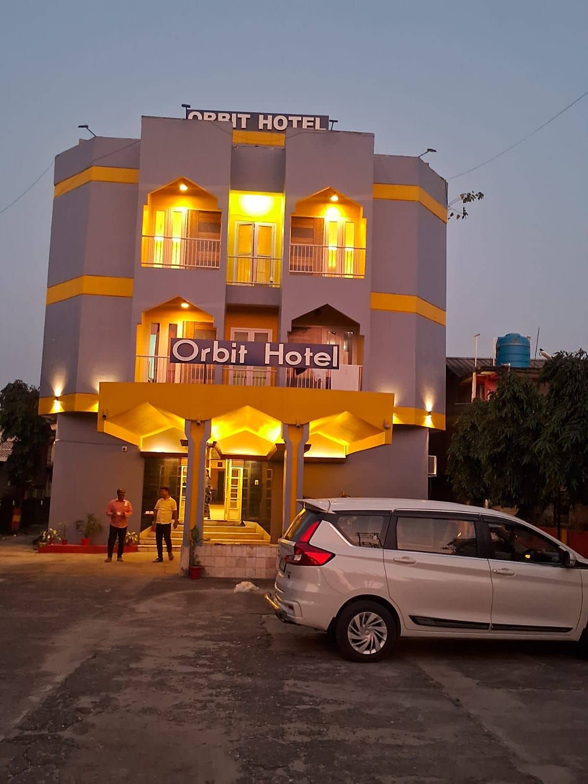 Mouth-watering Food Bungalow, Excellent Service - Lakhimpur