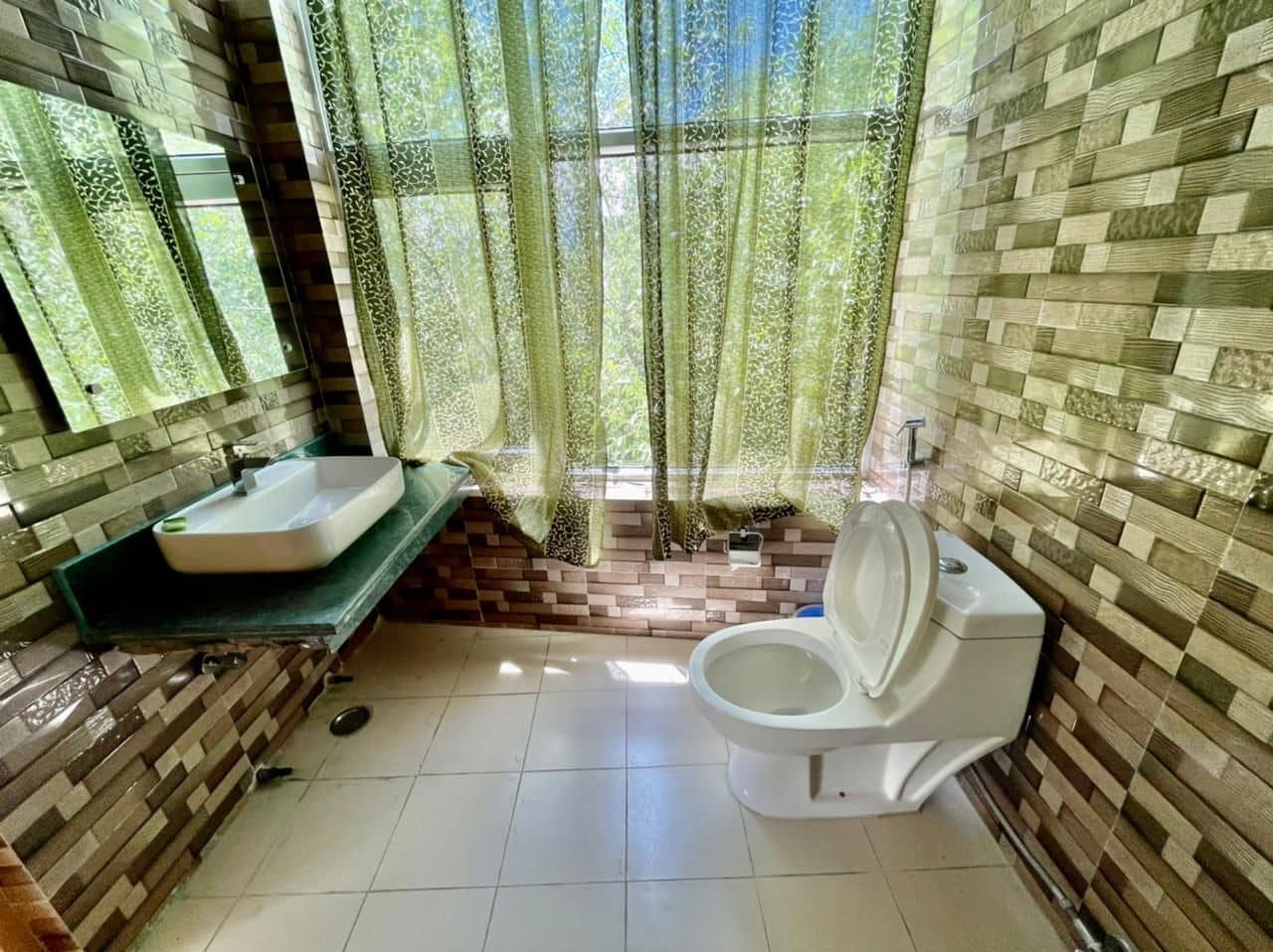 Garden Homestay w/ Home Meals & Views, Ladakh - Leh, Ladakh photo 3