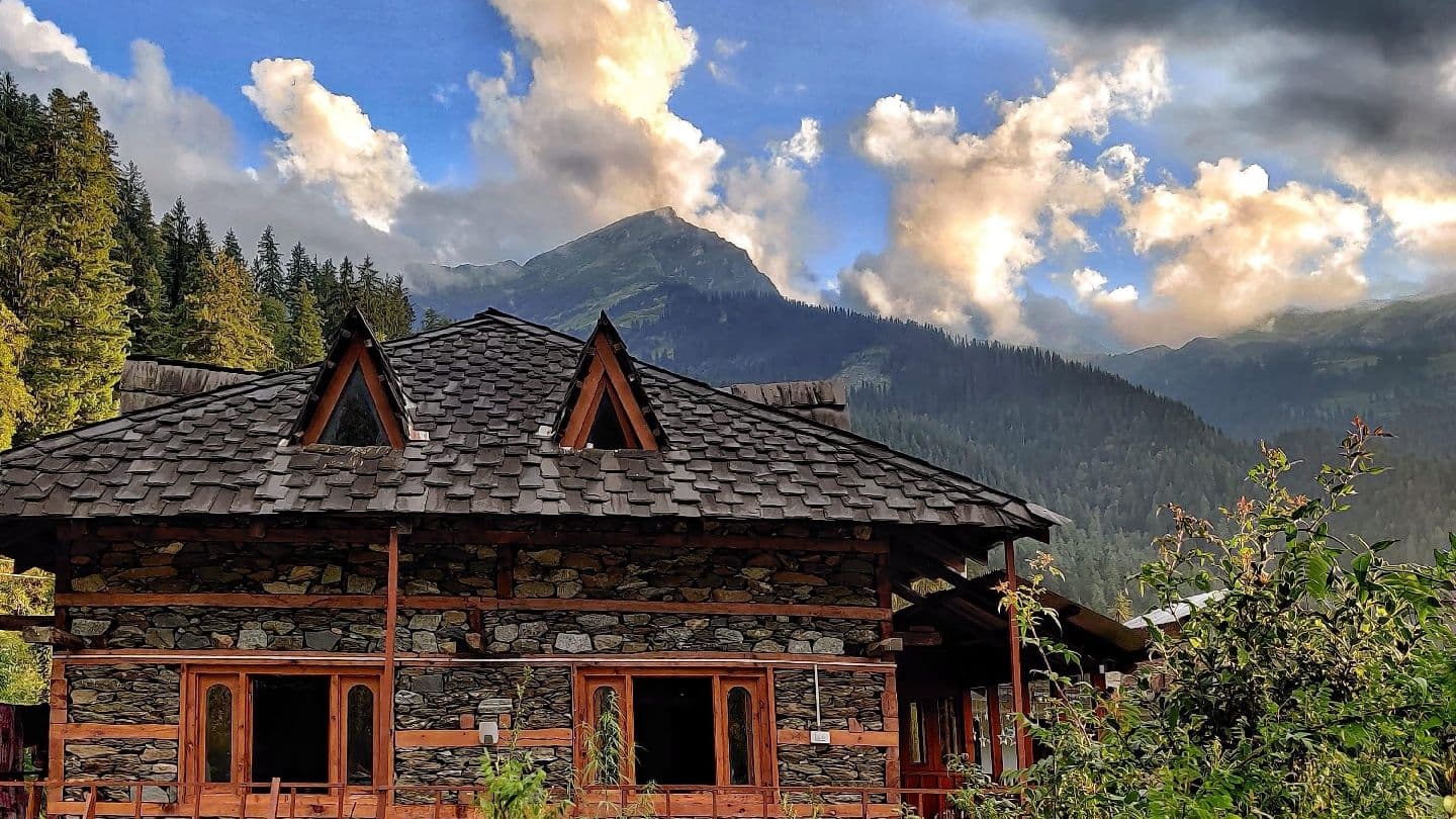 Cozy Homestay in Parashar in Parashar 2