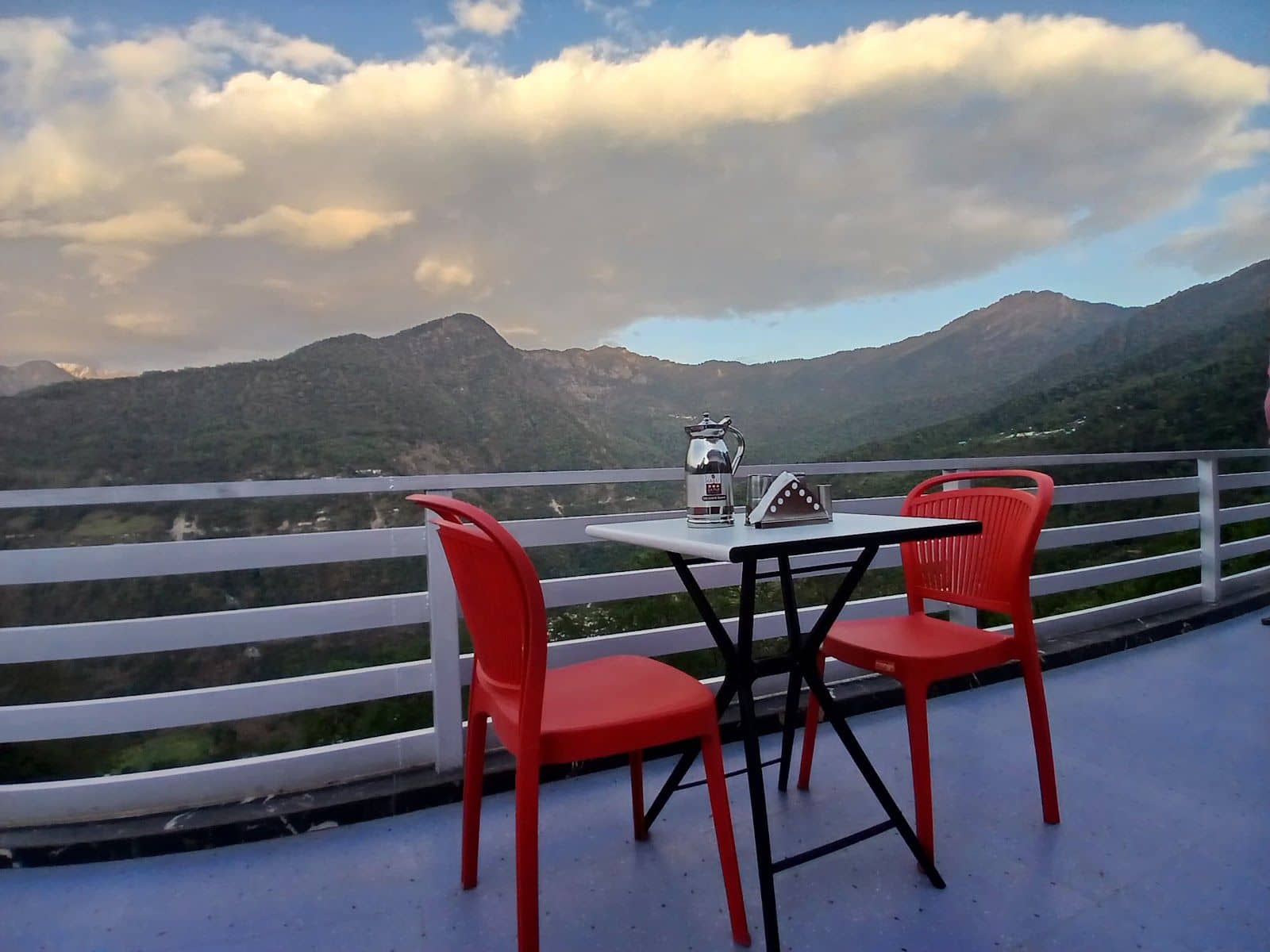 Homestay w/ Mountain Views & Home Meals - Makku Math, Uttarakhand photo 4