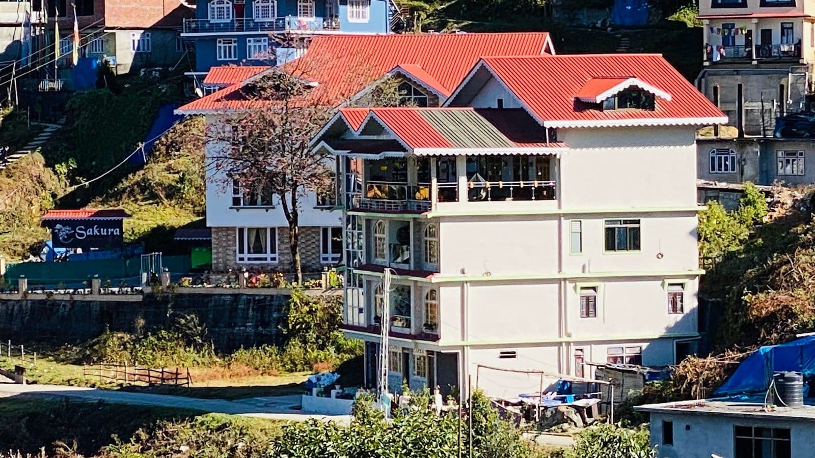 Mountain View Artistic Homestay w/ 11/10 Food in Ravangla 1