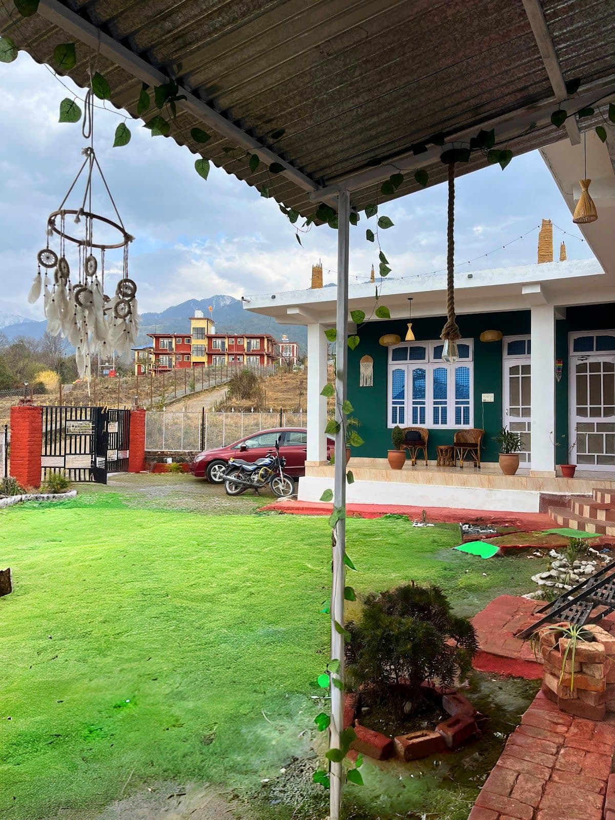 Homestay w/ Home Meals & Dog, HP in Bir, HP 1