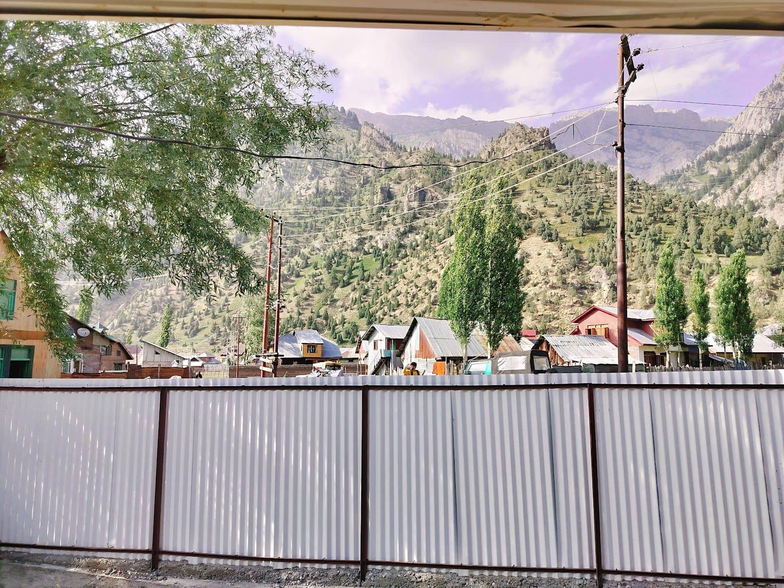 Family Homestay w/ Home Meals & Views, Kashmir - Gurez, Kashmir