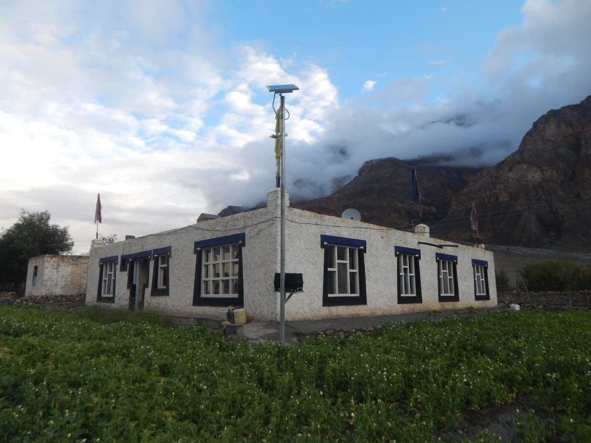 Mountain Homestay w/ Home Meals & Views, HP in Dhar Dindi, HP 8