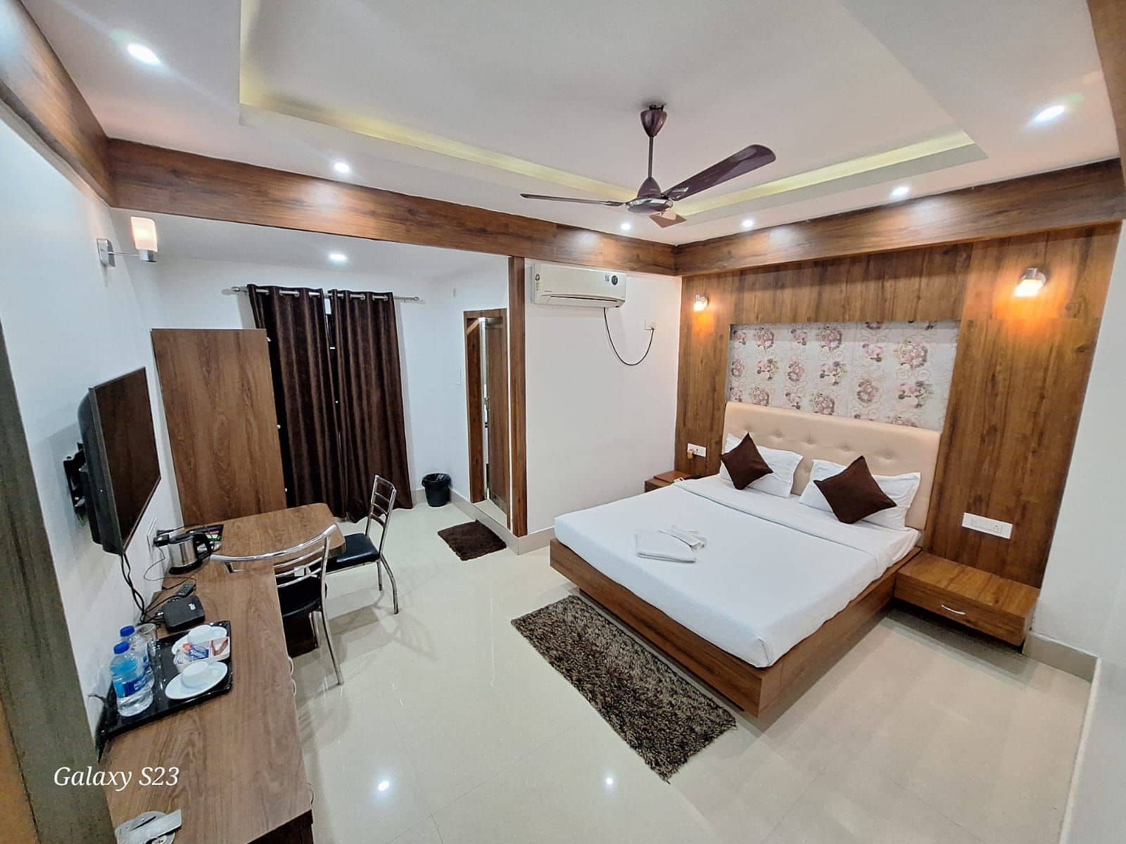 NE Stopover w/ Quick Service & Delicious Food - Tezpur photo 4