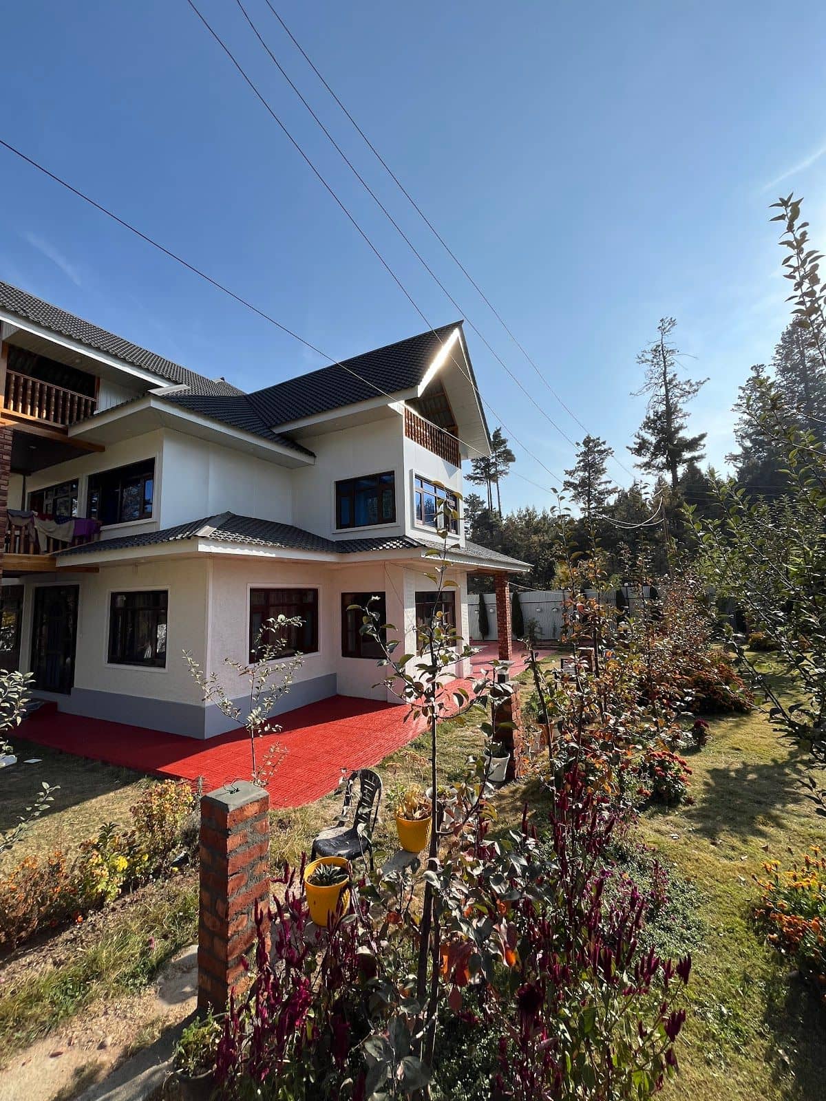 Homestay w/ Garden & Home Meals, J&K - Tangmarg, J&K