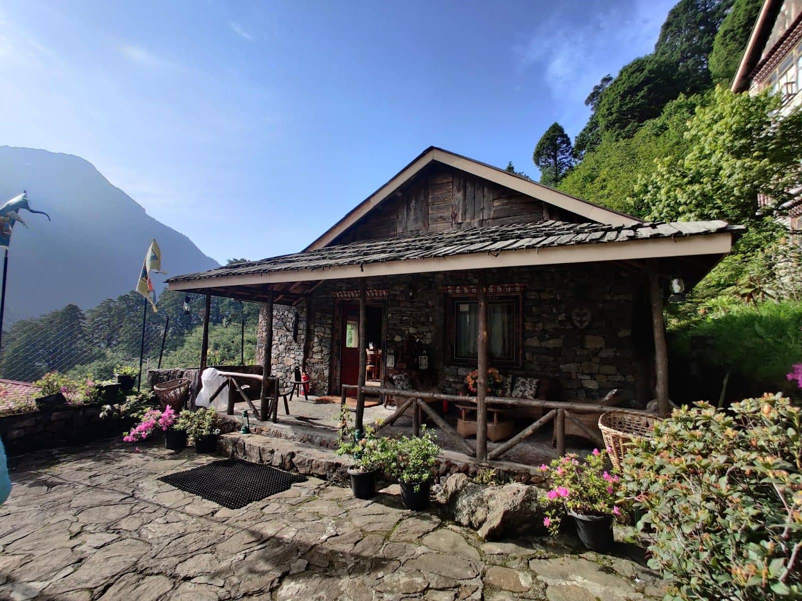 Mtn View Stay w/ Fresh Food & Live Shows, Sikkim - Sikkim, Lachen photo 4