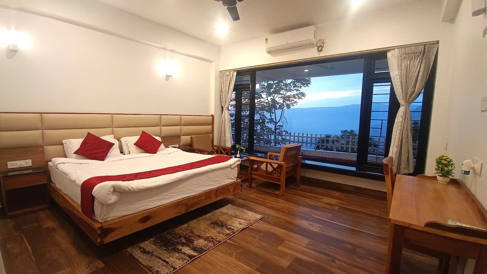 The Ultimate Cloud-Kissed Nature Retreat - Laitkynsew photo 3