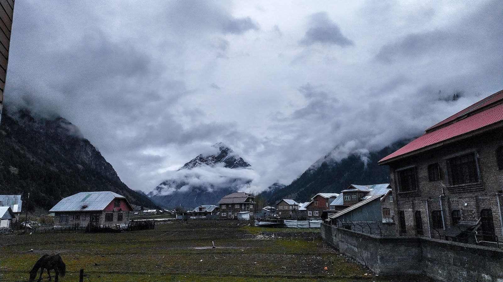 Mountain Homestay w/ River Views & Meals, J&K in Gurez Valley, J&K 8