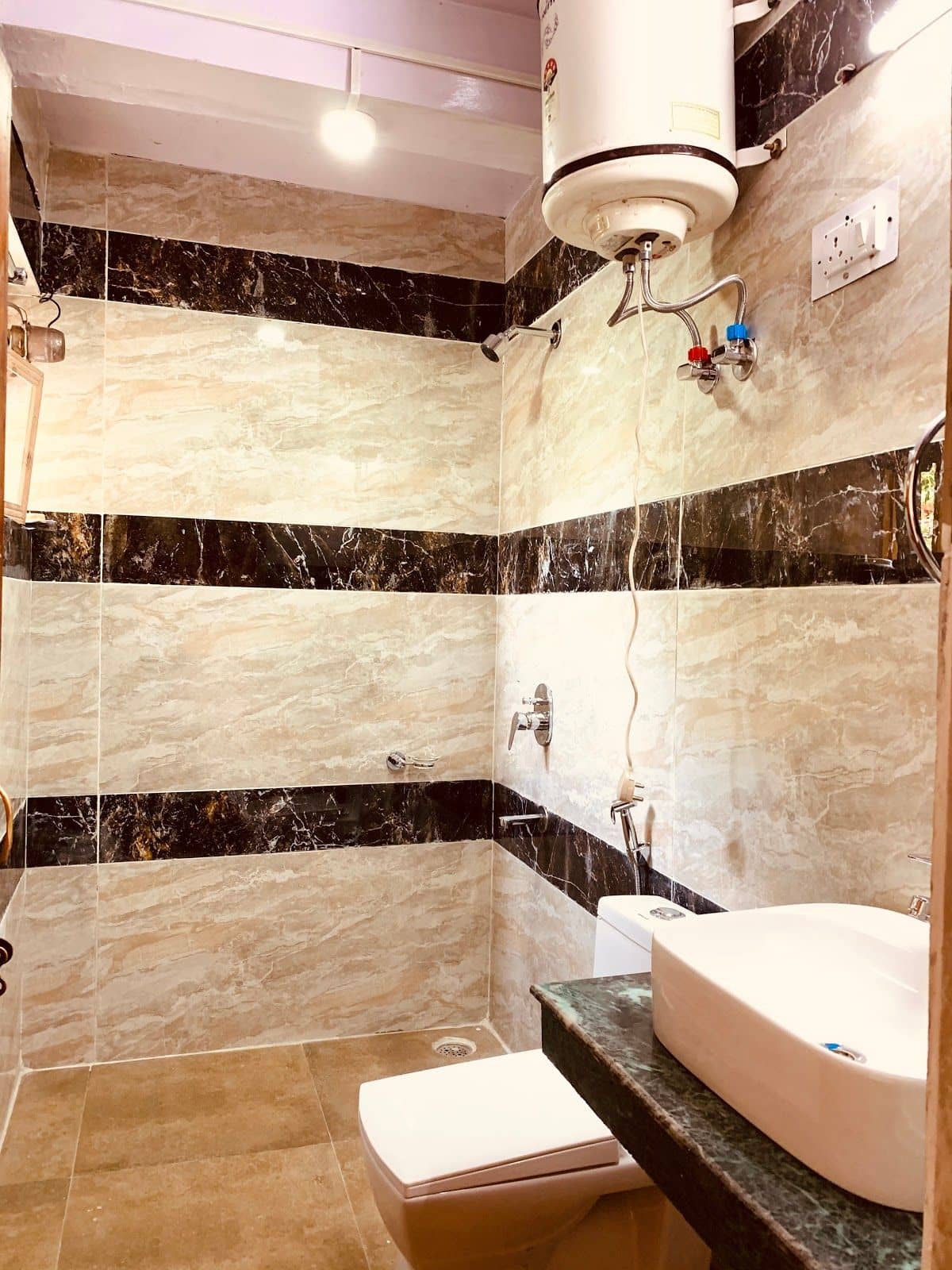 Homestay w/ Home Meals & Playful Dog, HP - Manali, HP photo 4