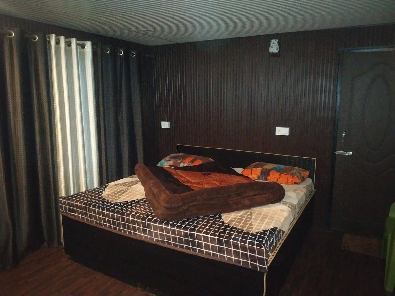 Hilltop Camp w/ 360° Views & Home Meals - Kanatal, Uttarakhand photo 3