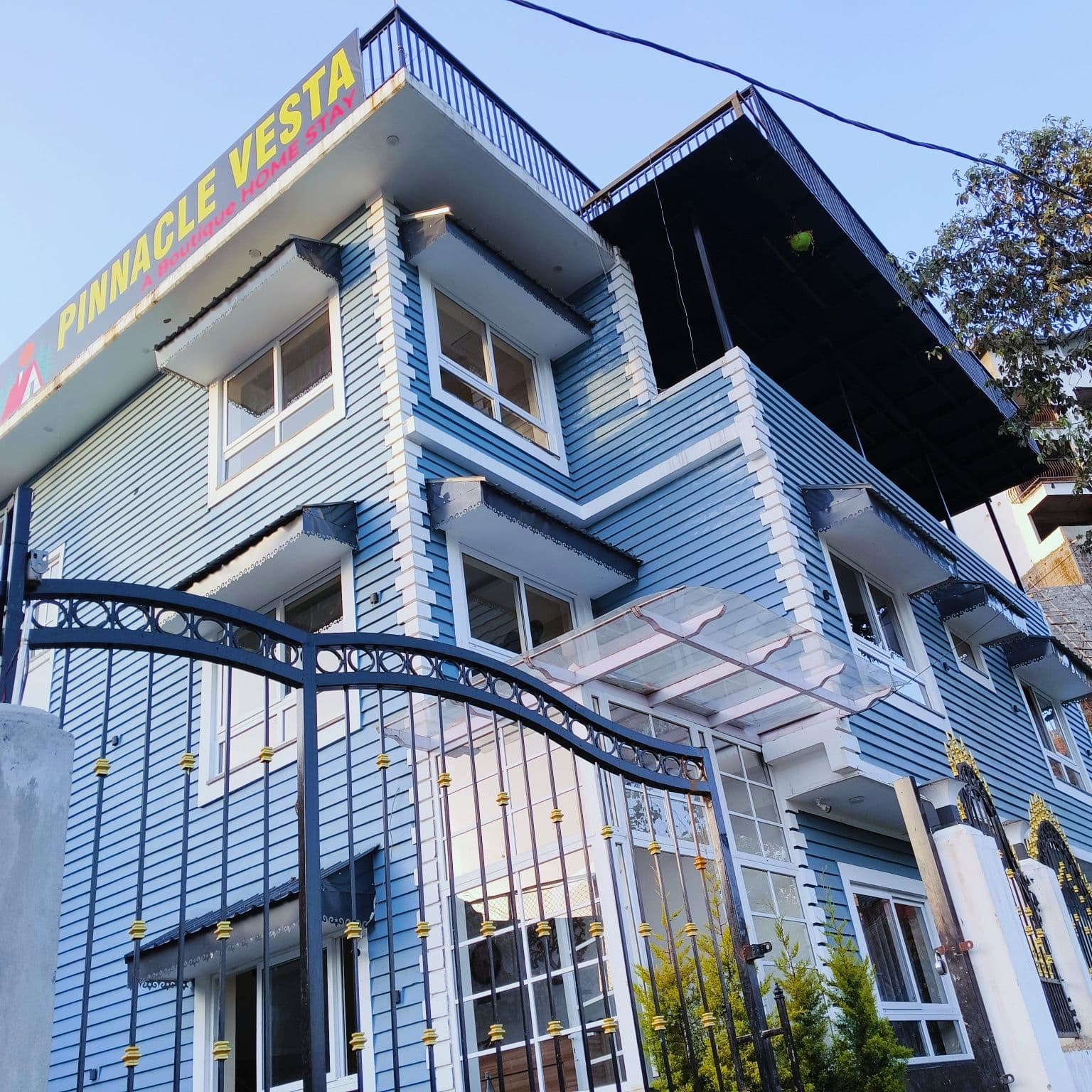 Homestay w/ Bonfire & Sunset Views, UT in Uttarakhand 8