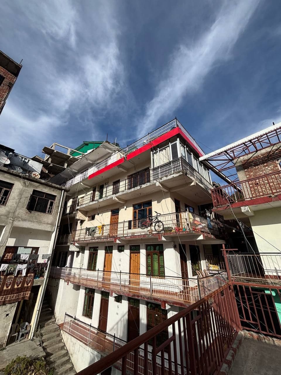 Homestay w/ Home Meals & Friendly Hosts, HP in Banikhet, HP 1