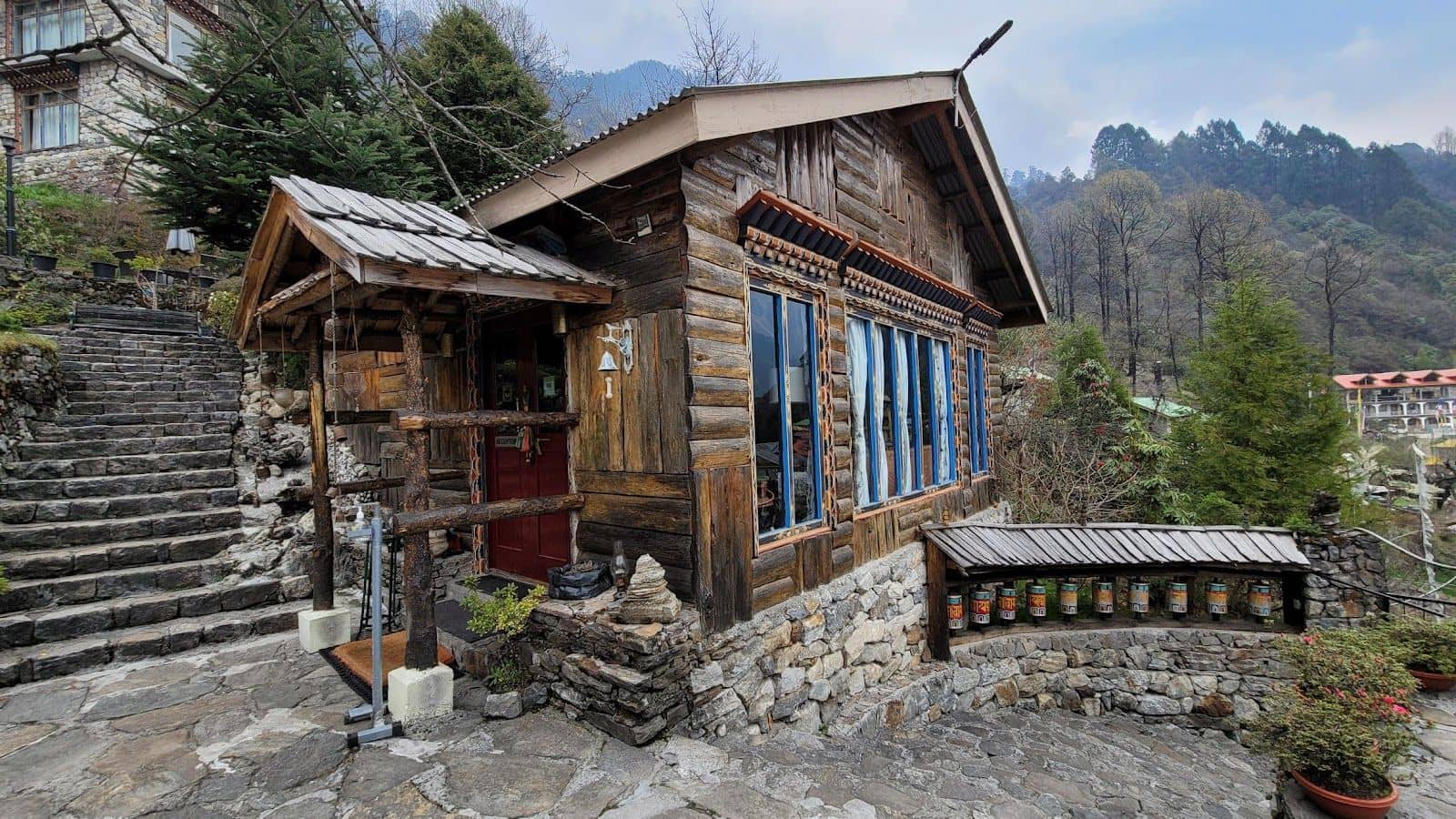 Mtn View Stay w/ Fresh Food & Live Shows, Sikkim - Sikkim, Lachen photo 5