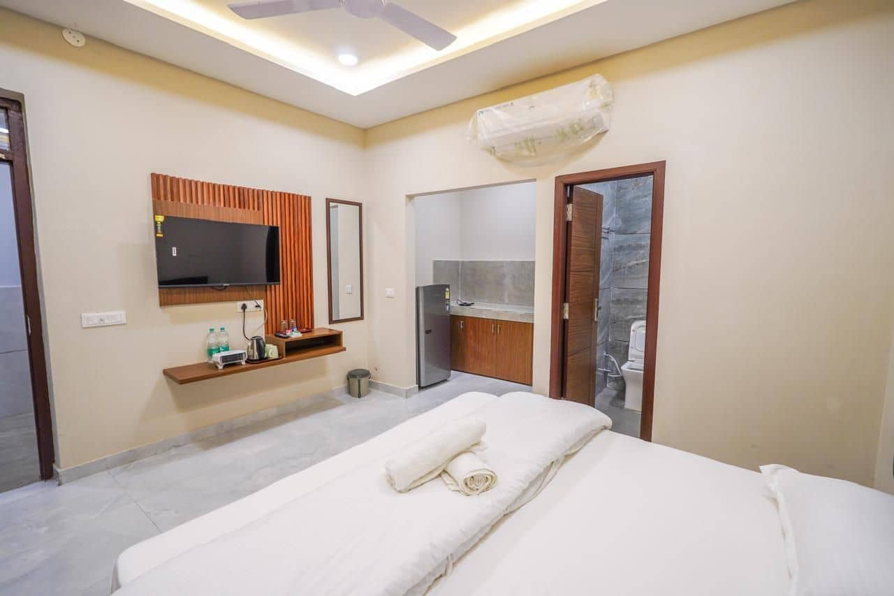 Gym-Equipped Motel w/ Home Meals, Punjab - Phagwara, Punjab photo 3