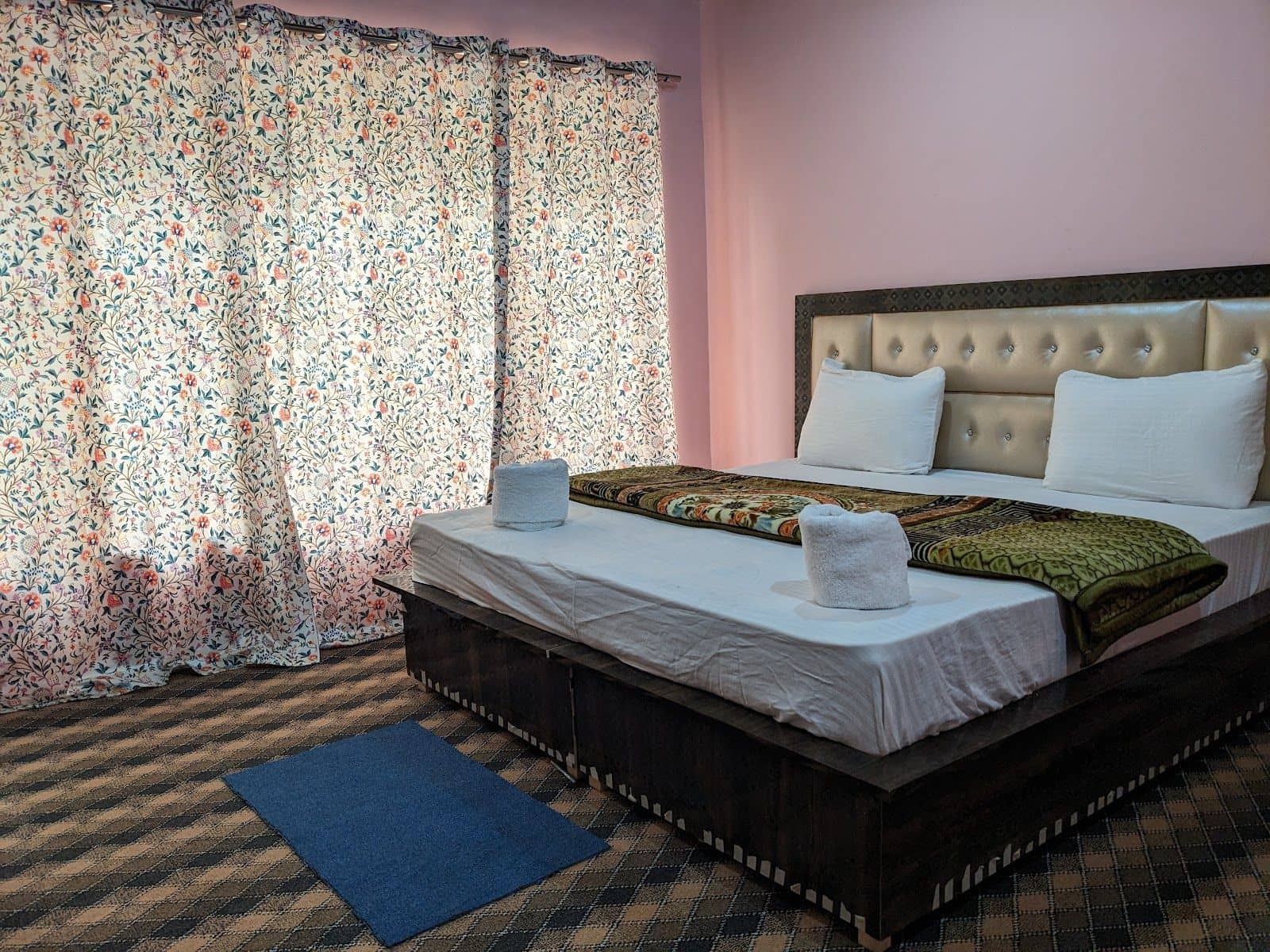 Hygienic Homestay, Home Meals & Mountain Views - Hunder, Ladakh photo 3