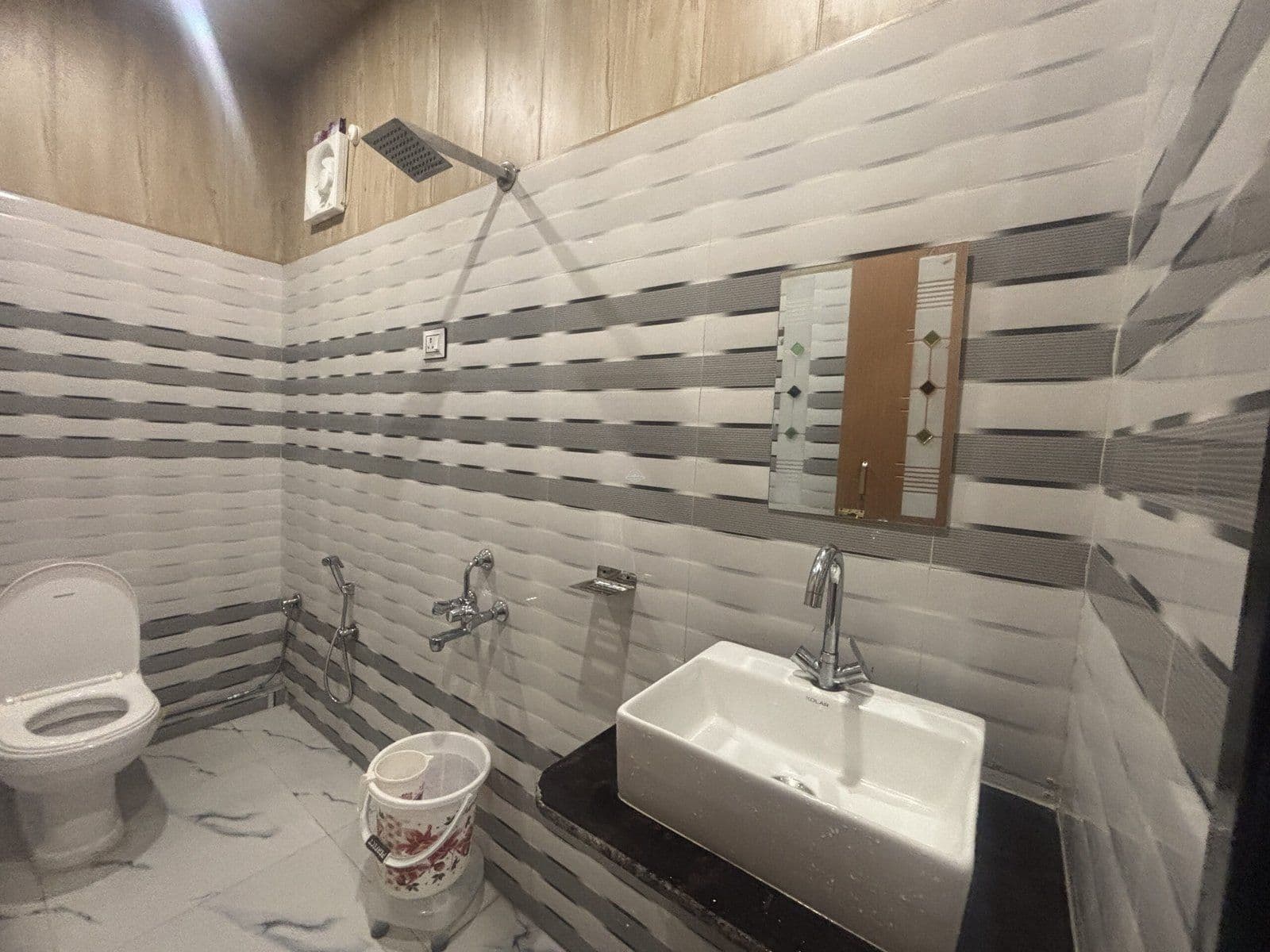 Mountain Homestay w/ Home Meals & Views in Chopta, Uttarakhand 8