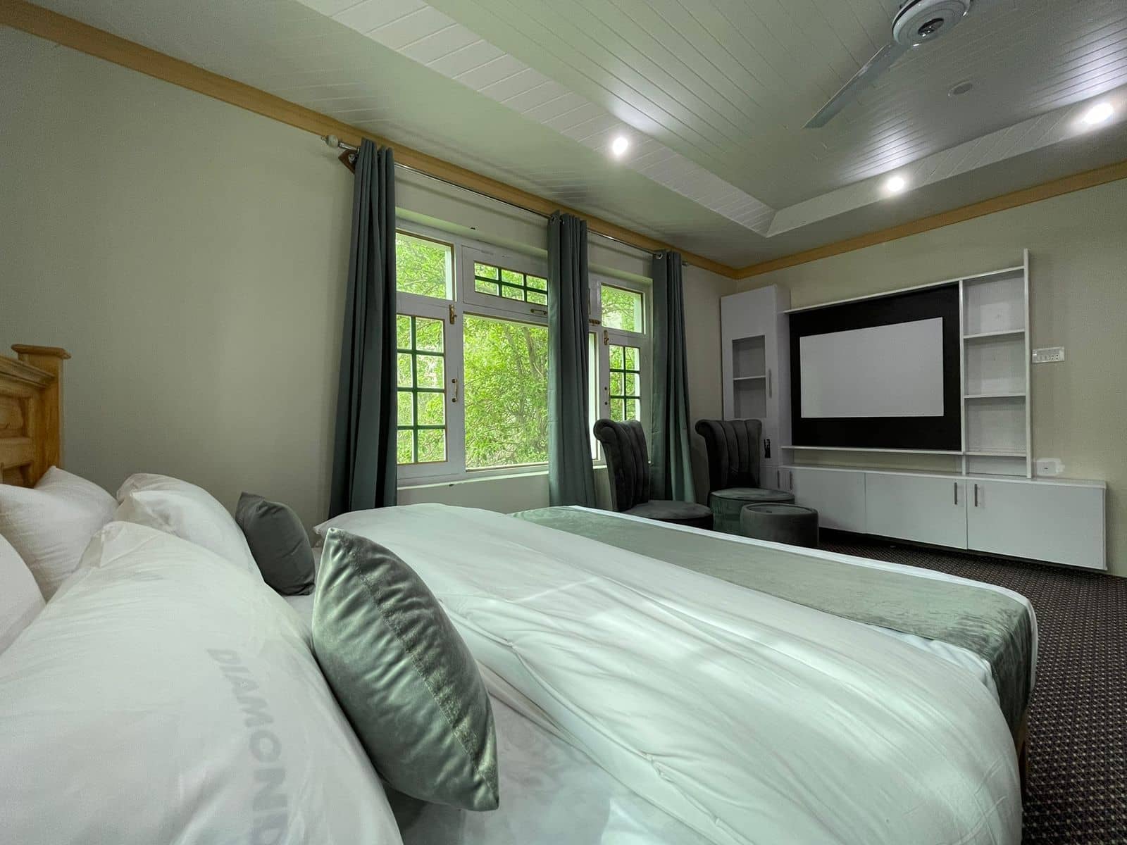 Mountain Homestay w/ Home Meals & Orchard, Gilgit - Skardu, Gilgit photo 4