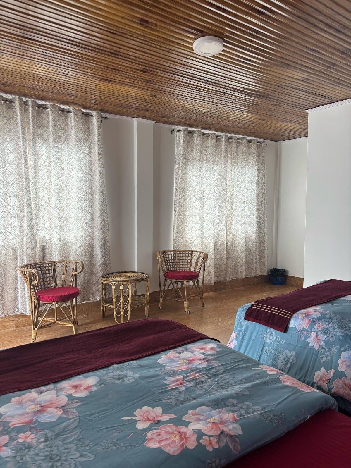 Kurseong Homestay: Sunrise Views & Homely Food in Kurseong 2