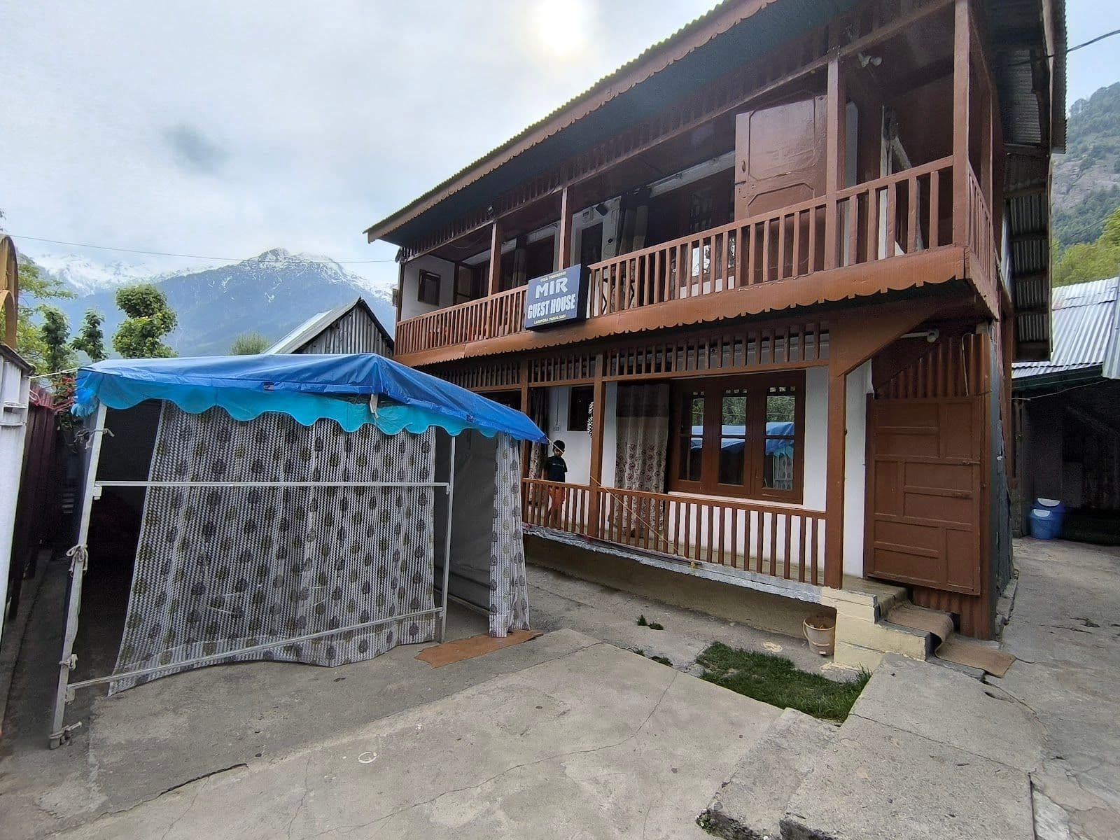 Cozy Mountain Homestay with Local Hospitality in India 8